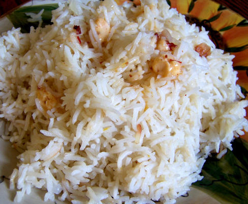 arroz laranja esfumaçado - panela de arroz