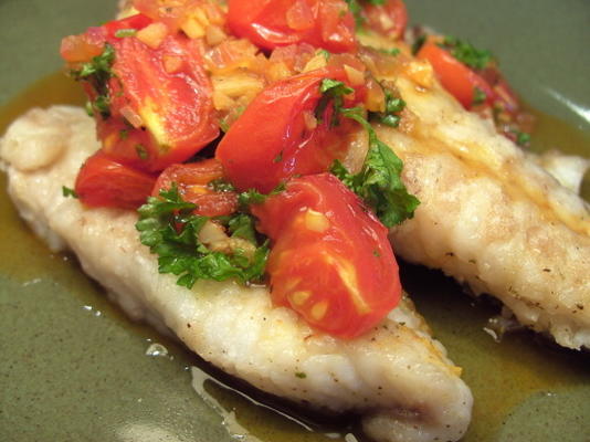 cioba com vinagrete de tomate e açafrão