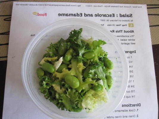 salada: escarola e edamame
