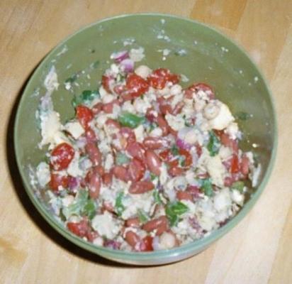 salada de dois feijões e alcachofras