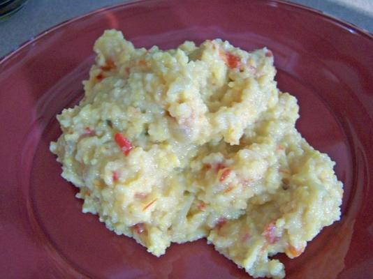 polenta cremosa fumegante com tomates secos