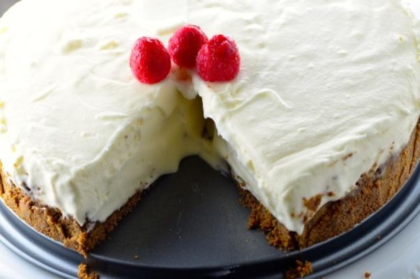 torta de mousse de chocolate branco