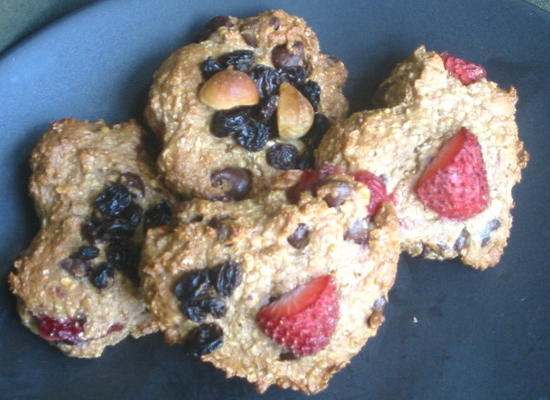 bolinhos de aveia com gotas de chocolate de morango