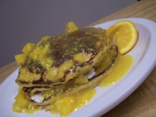 Panquecas de laranja com molho de laranja