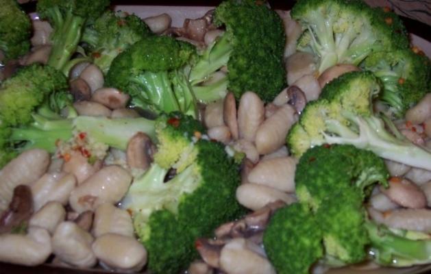 nhoque com brócolis e cogumelos