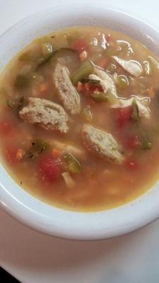 frango e sopa de pimentão verde com bolinhos de tamale