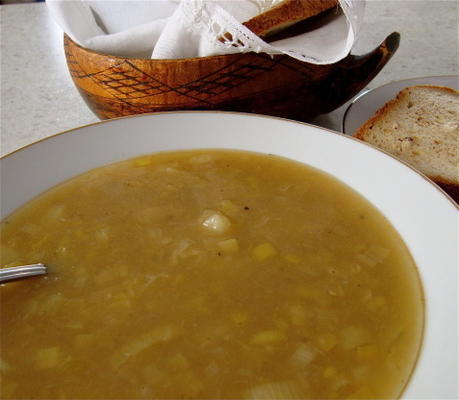 alho-porro clássico e sopa de batata