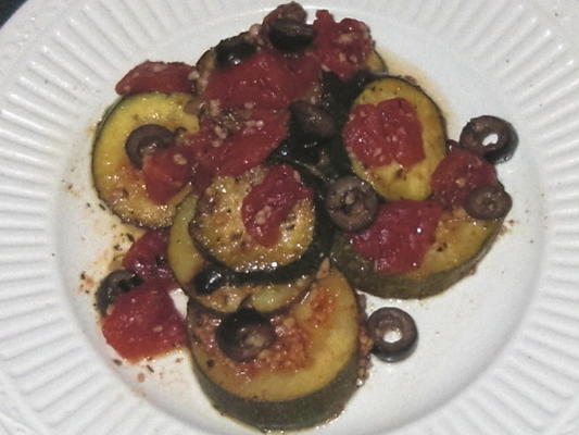 estilo italiano saudável abobrinha e tomate stir fry