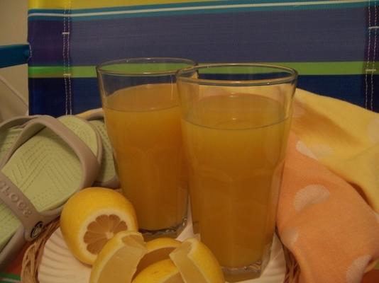 limonada de pêssego fácil