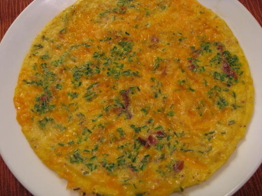 omelete de cheddar e cebolinha