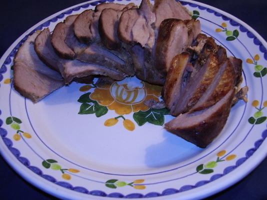 suculento concurso (envolto de repolho) carne de porco assada