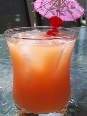 cocktail havaiano do por do sol