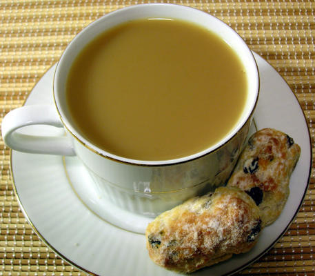 chai (chá indiano)
