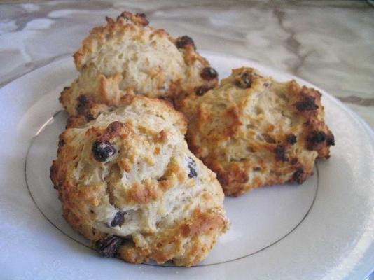 bolinhos de canela de passas