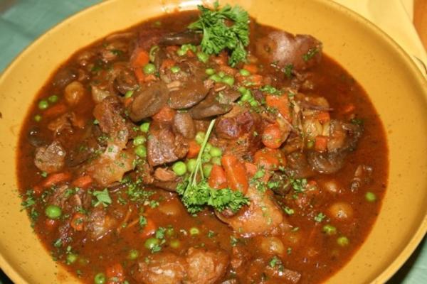 ensopado de carne de fogão lento de emeril