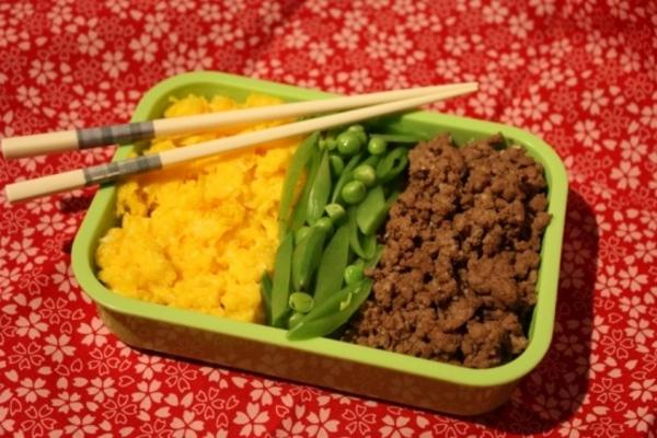iri iri pan pan aka super ovos mexidos da mãe e carne moída