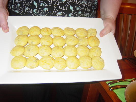 pão de milho verde e queijo