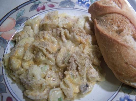 caçarola de tortellini de atum