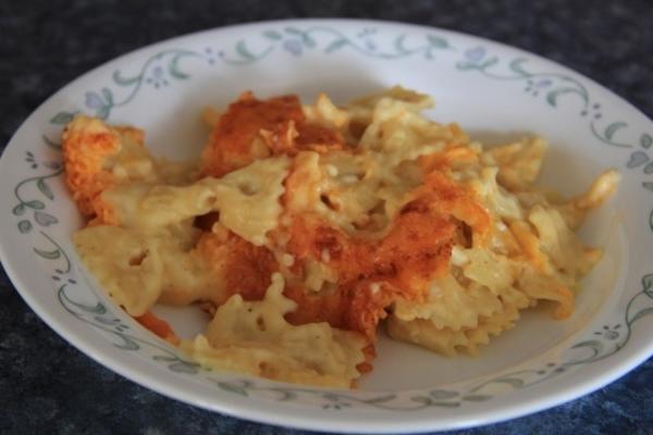 crackaroni (macarrão com queijo)