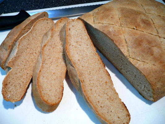 pão de fazendeiro (burebrot)