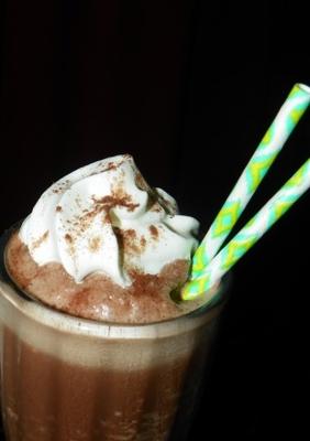 shake de chocolate quente congelado