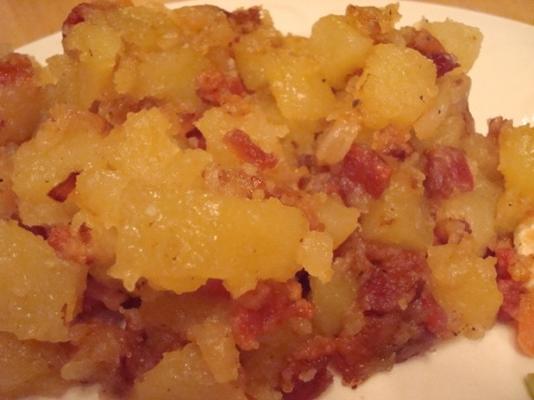 salada de batata quente estilo alemão