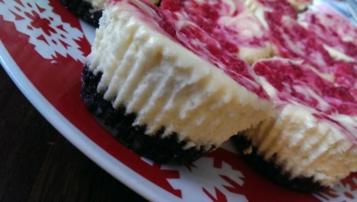 minis cheesecake de redemoinho de framboesa