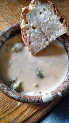 sopa de queijo velveeta brócolis