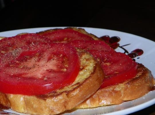 rabanada com tomate