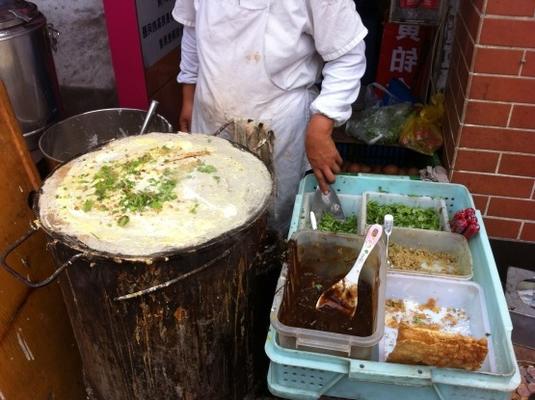 jian bing, estilo de pequim (burrito de café da manhã chinês)