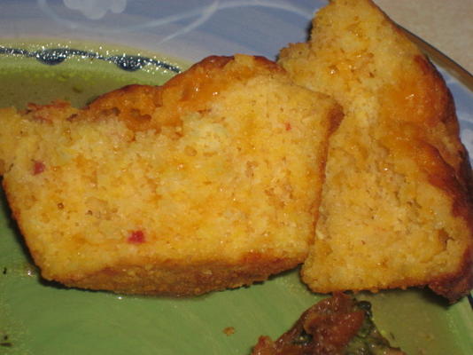 muffins de milho de queijo picante