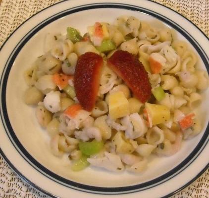 salada de frutos do mar com molho cremoso de morango