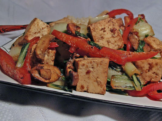 hoisin tofu com legumes