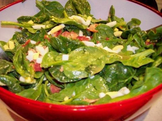 ovo de becky e salada de espinafre