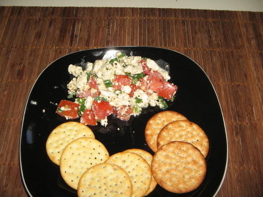 molho de tomate e queijo feta