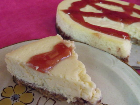 cheesecake de baunilha assada com crosta de avelã e canela