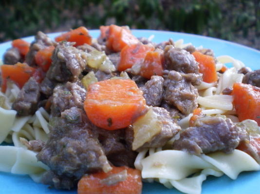 guisado da carne de vaca do stanwix do forte (ou vitela)