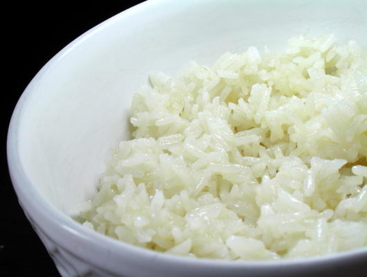 arroz cozido de microondas simples.