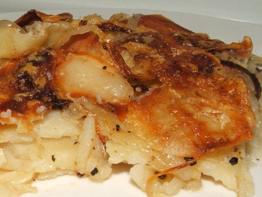 batatas boulangere (batata saborosa e cozer cebola)