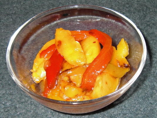 salada de pêssego e pimenta
