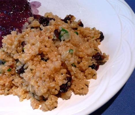 quinoa com cerejas e ervas