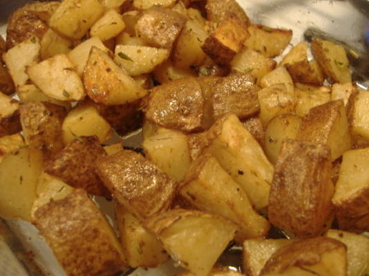 batatas vermelhas do bebê grelhado (baixo teor de gordura)