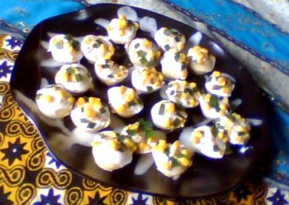 khanom puto (um bolinho de coco saboroso doce cozido no vapor)