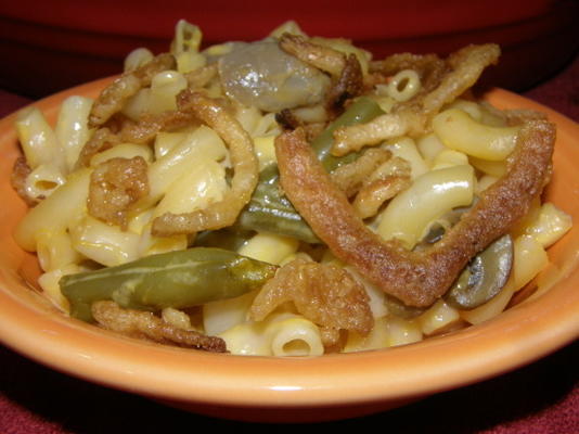 conchas de queijo e feijão verde