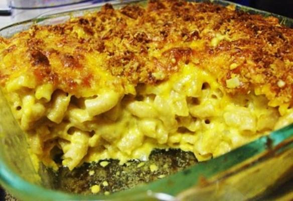 Mac e queijo saudáveis ​​com molho bechamel-cheddar