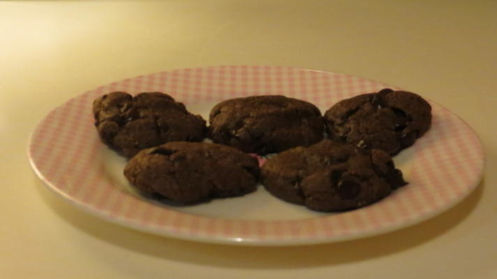 bolinhos de manteiga de amendoim de chocolate quase sem farinha