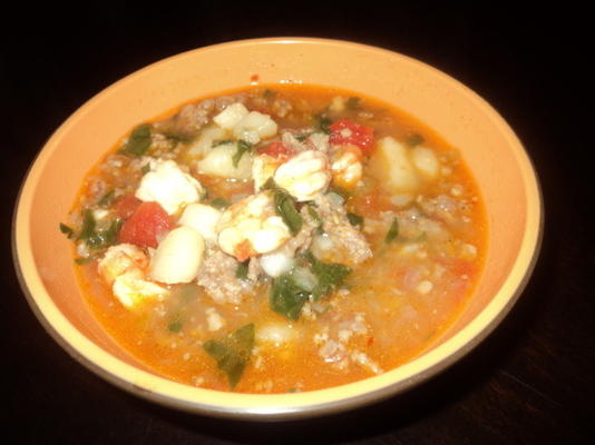 salsicha italiana e sopa de camarão