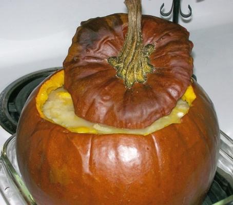 sopa de abóbora recheada de peter pumpkin eater