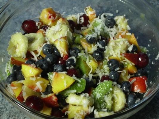 salada de frutas frescas e simples