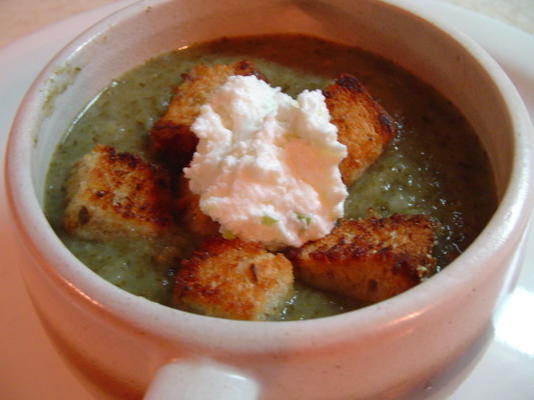 sopa de aipo e espinafre
